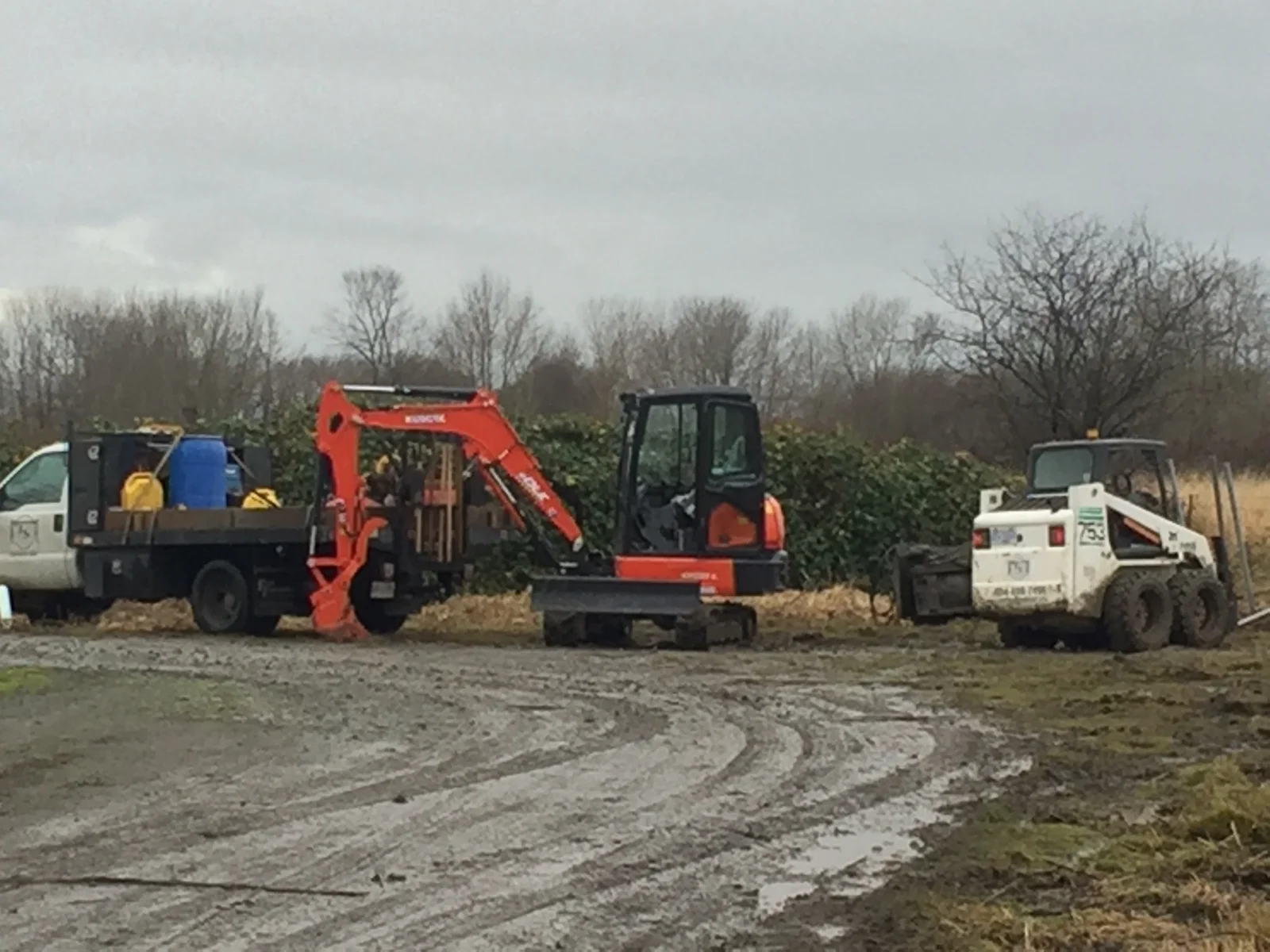 Chilliwack chain link fencing and snow removal and excavation Chilliwack chain link fencing and snow removal and excavation