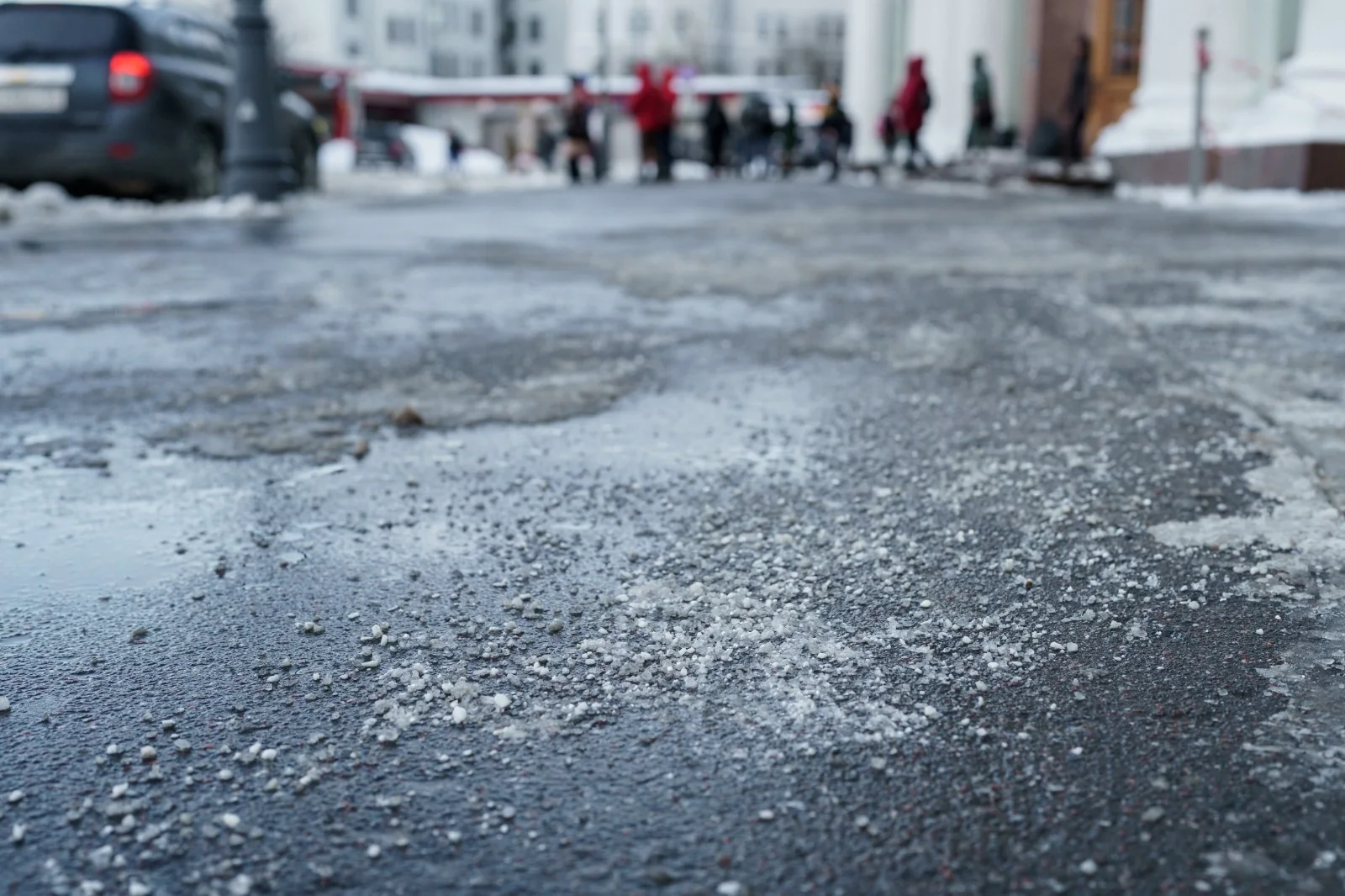 Snow removal and salting services for strata properties 